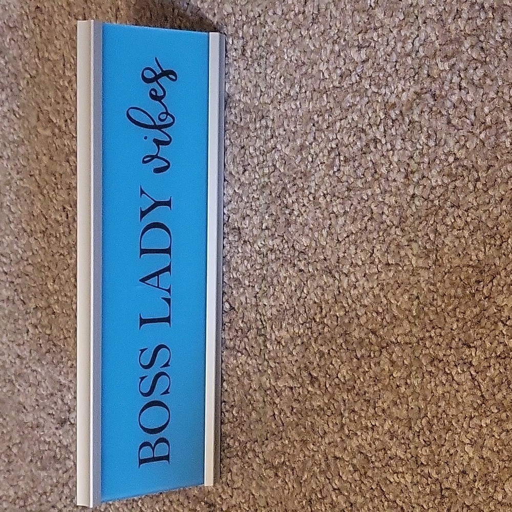 Desk topper